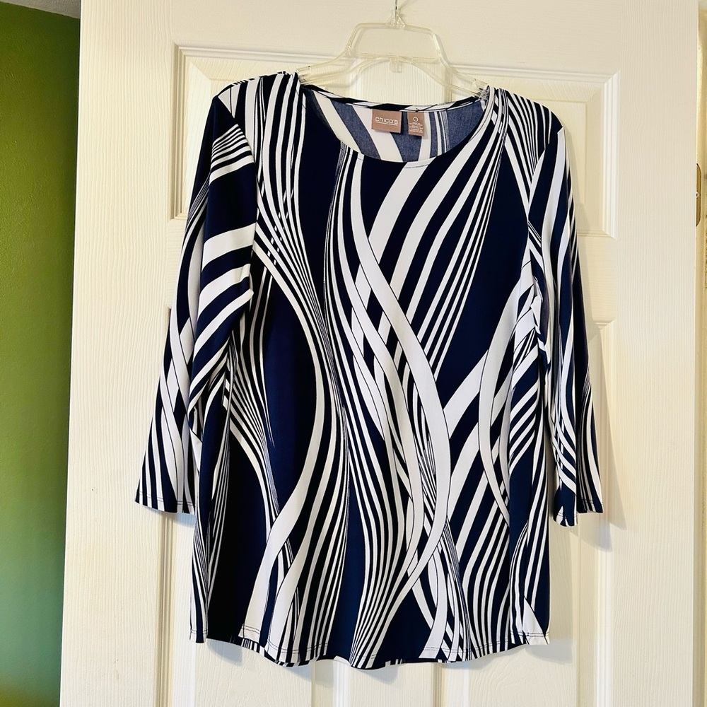 Chico's Black and White Abstract Women's Blouse